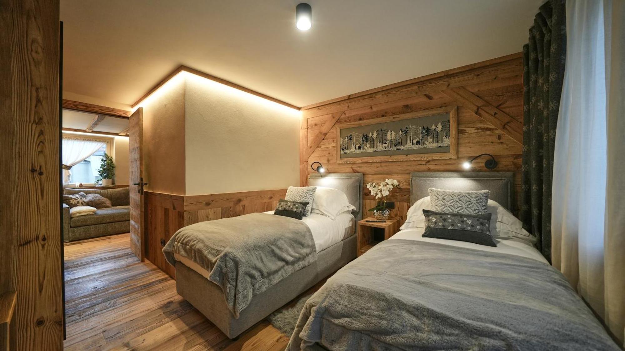 Alpine Suite - Cervinia Breuil-Cervinia Bagian luar foto